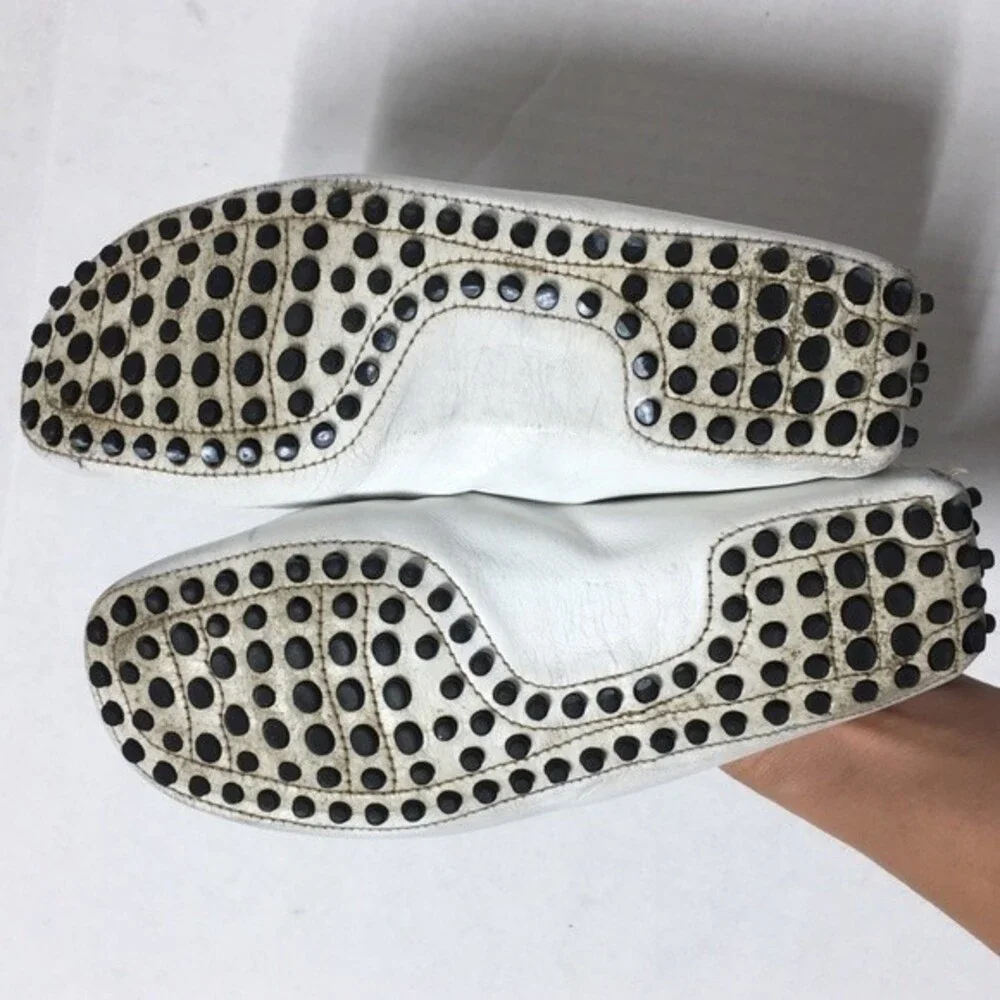 Tod’s White and Tan Leather Moccasins 4.5